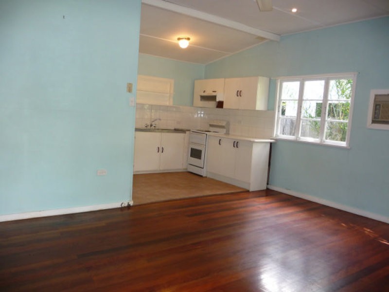 27 Hinley Avenue, Maroochydore QLD 4558