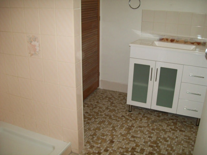 8 Birdwood Street, Golden Beach QLD 4551