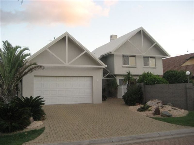 1 Spindrift Court, Bokarina QLD 4575