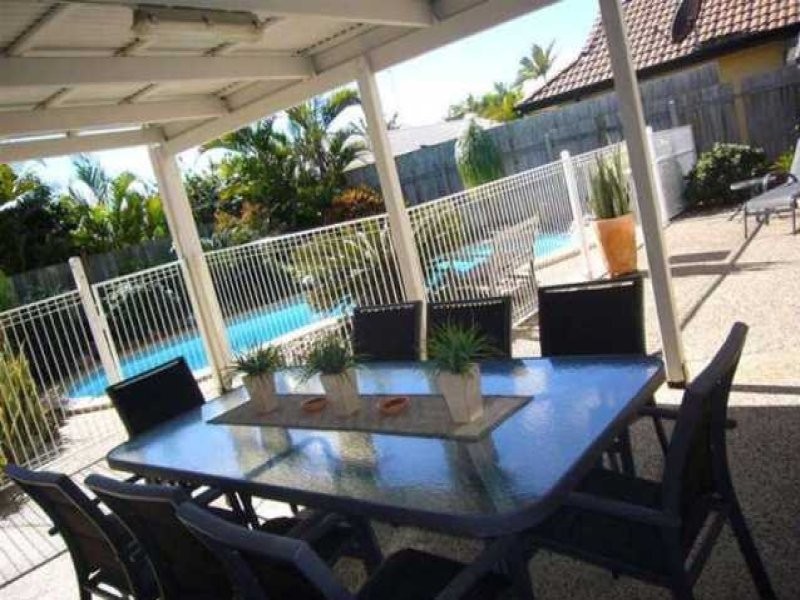 1 Spindrift Court, Bokarina QLD 4575