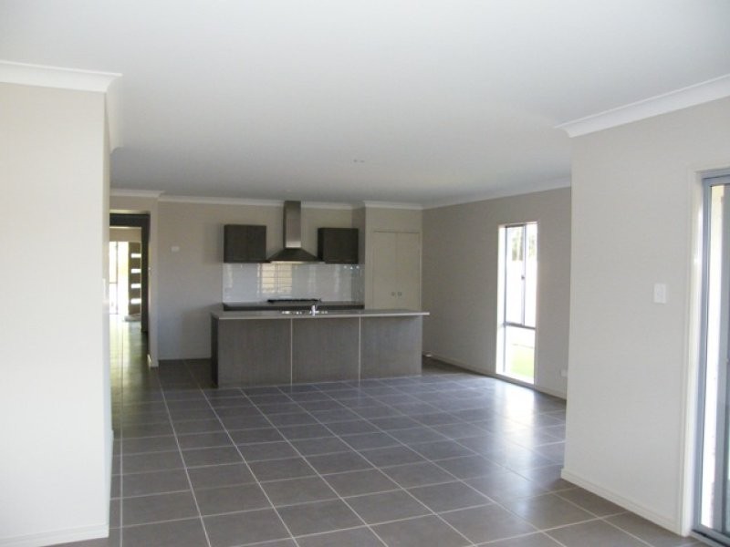 17 Lemonwood Street, Meridan Plains QLD 4551