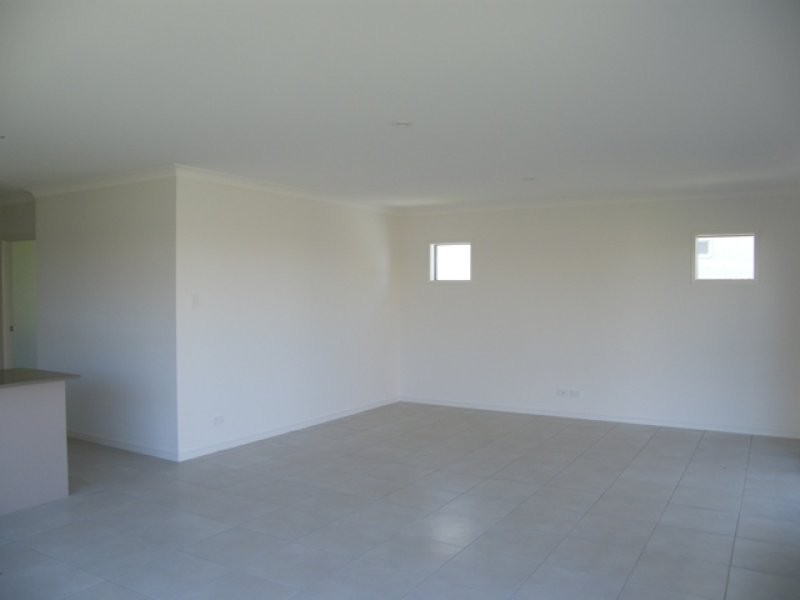 28 Crater Street, Caloundra West QLD 4551