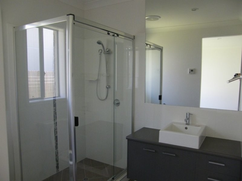 28 Crater Street, Caloundra West QLD 4551