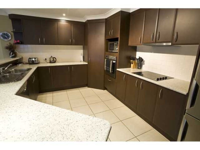 2 Pompano Court, Mountain Creek QLD 4557