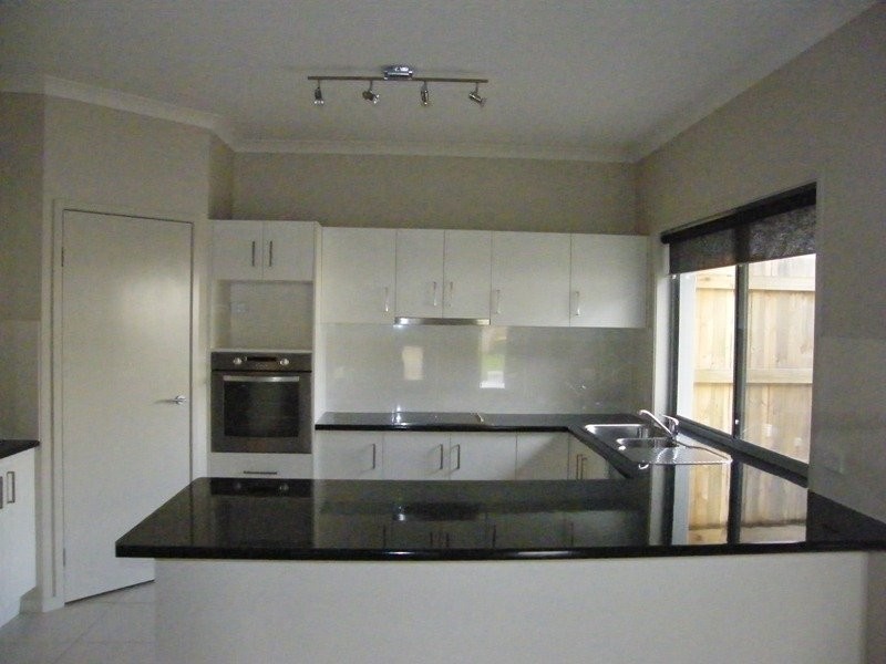 1 Bunya Pine Place, Woombye QLD 4559