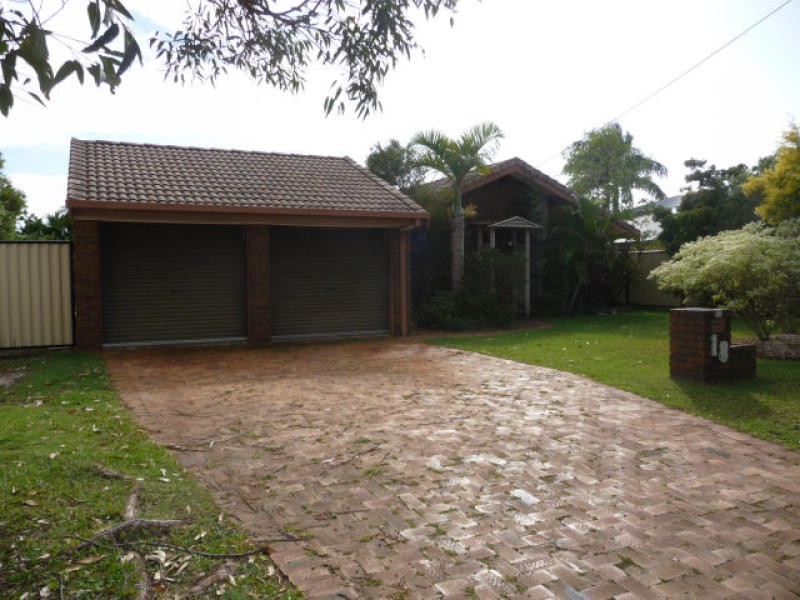18 Summer Drive, Maroochydore QLD 4558