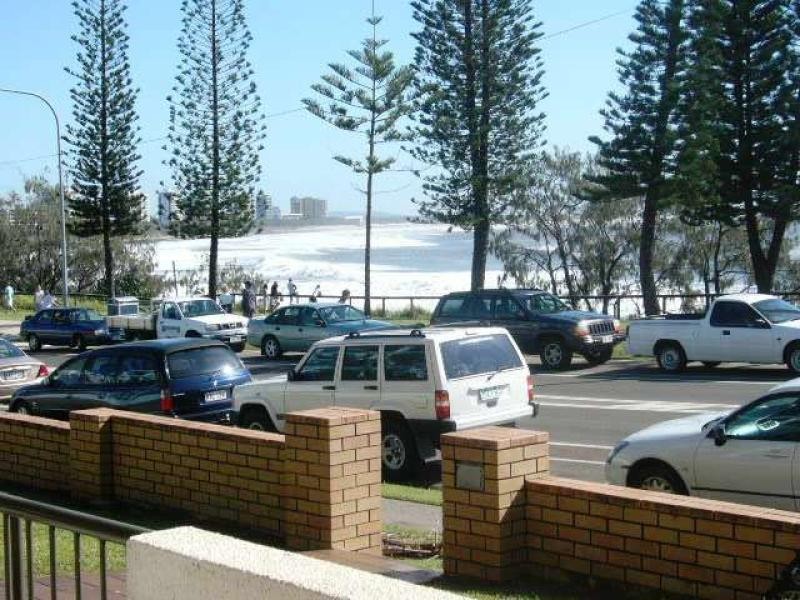 2/242 Alexandra Parade, Alexandra Headland QLD 4572