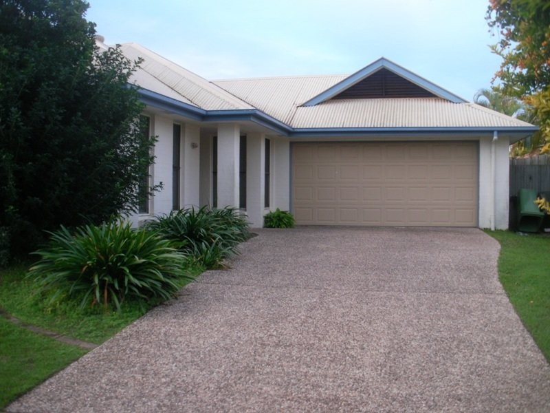 1 Mountain Ash Drive, Mountain Creek QLD 4557