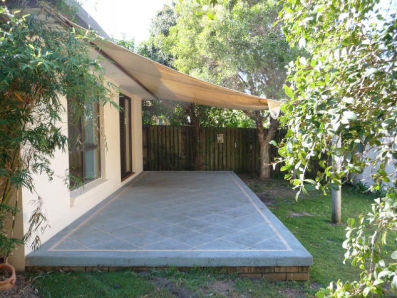 180 Oceanic Drive, Warana QLD 4575