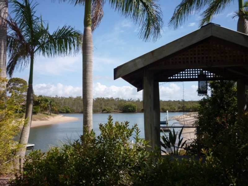 3 Paraka Court, Mountain Creek QLD 4557