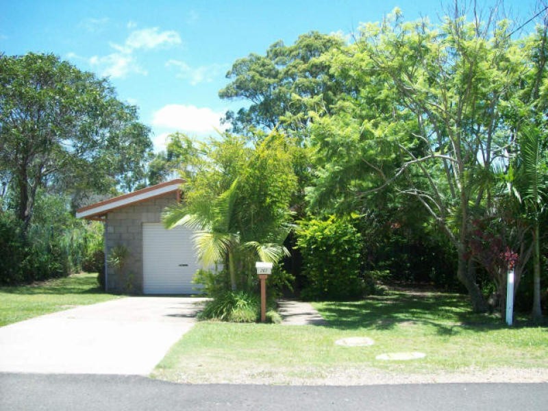 202 Mooloolaba Road, Alexandra Headland QLD 4572