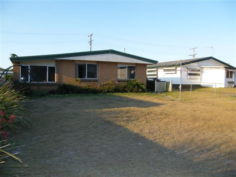 8 Birdwood Street, Golden Beach QLD 4551