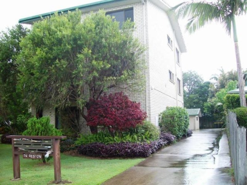 2/74 Anzac Avenue, Maroochydore QLD 4558