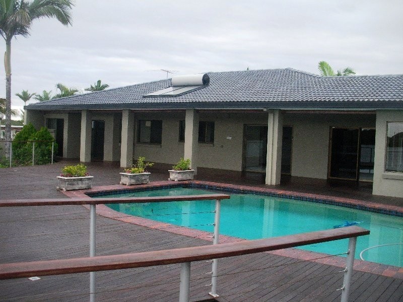 18 Imara Court, Mountain Creek QLD 4557