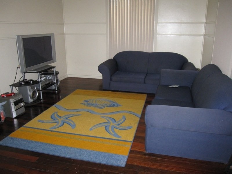 17 Bradman Ave, Maroochydore QLD 4558