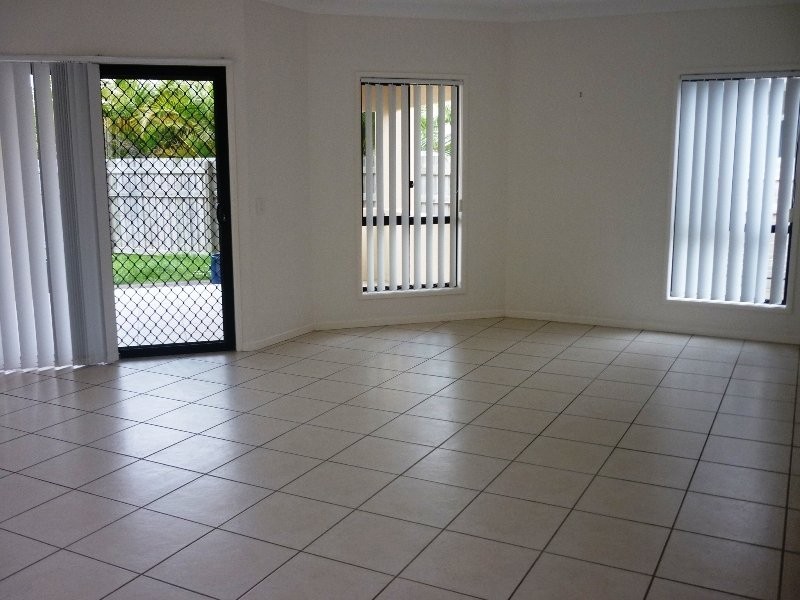 7 Zante Lane, Kawana Island QLD 4575