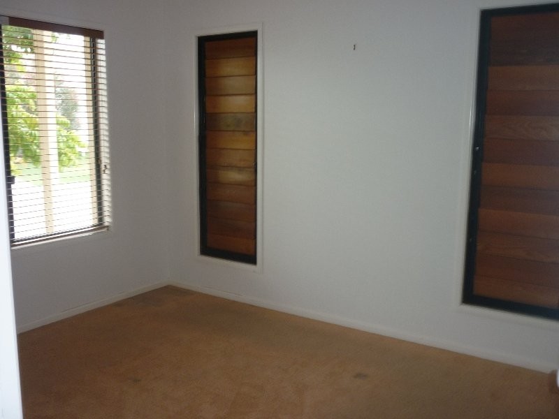 7 Zante Lane, Kawana Island QLD 4575
