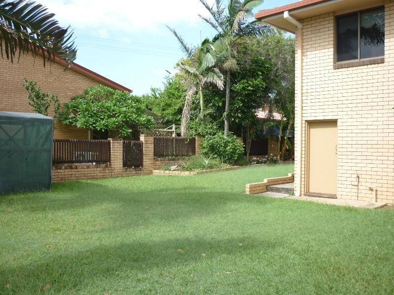 8 Rowell Street, Caloundra QLD 4551