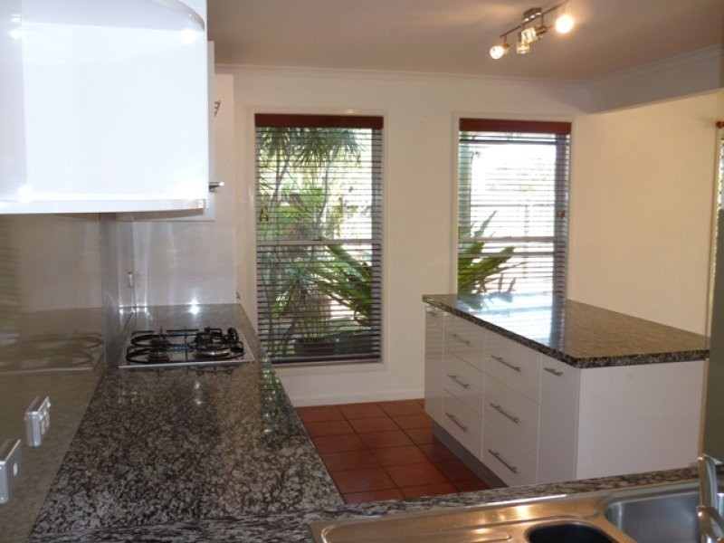 3 Paraka Court, Mountain Creek QLD 4557