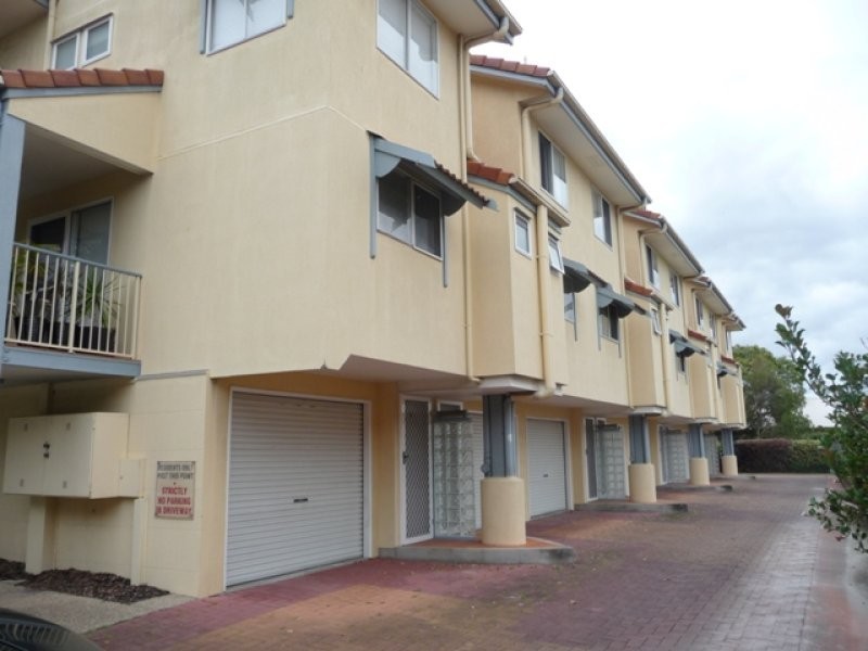 4/61 Duporth Avenue, Maroochydore QLD 4558