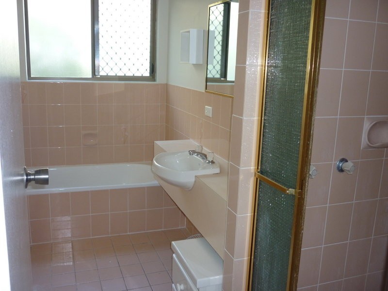 1/77 Bradman Avenue, Maroochydore QLD 4558