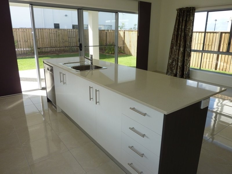 3 Tompkins Esplanade, Birtinya QLD 4575