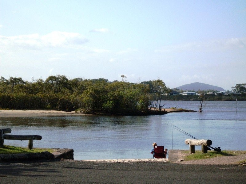 17B Bradman Avenue, Maroochydore QLD 4558