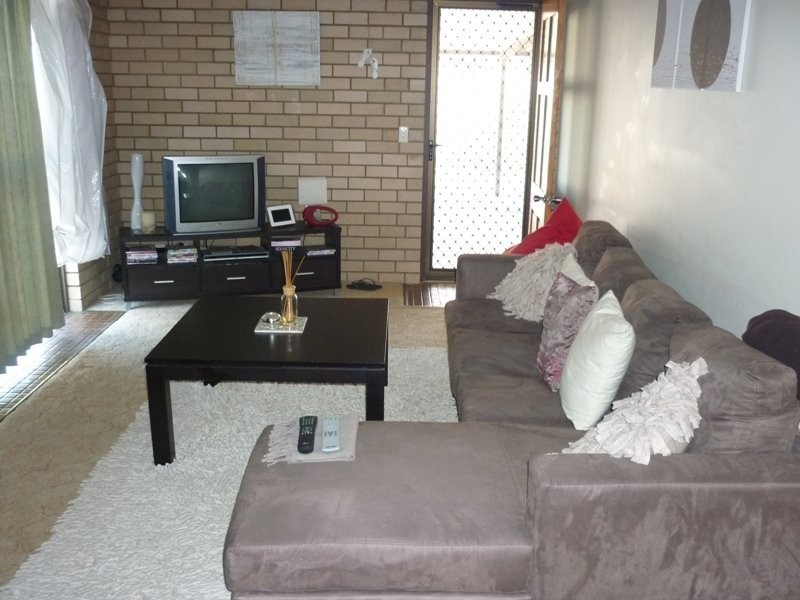 1/64 Broadsea Avenue, Maroochydore QLD 4558