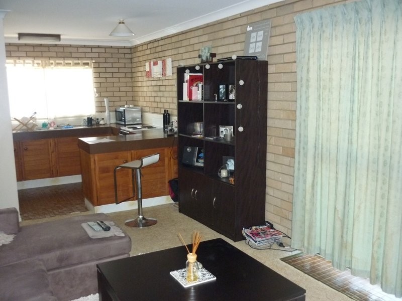 1/64 Broadsea Avenue, Maroochydore QLD 4558