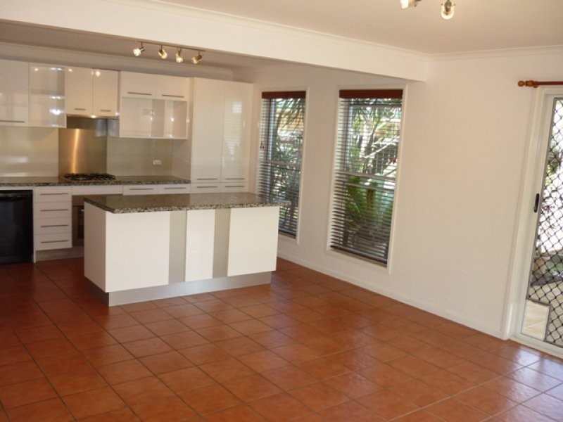 3 Paraka Court, Mountain Creek QLD 4557