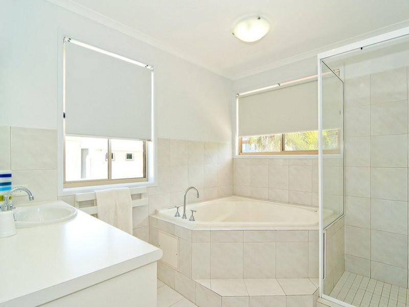 46 Yakola Parade, Alexandra Headland QLD 4572