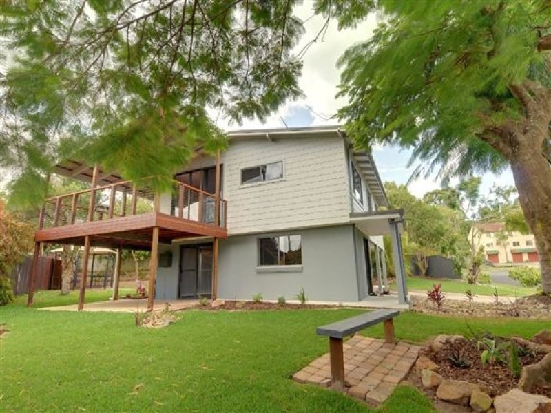 25 Palm Drive, Mooloolaba QLD 4557