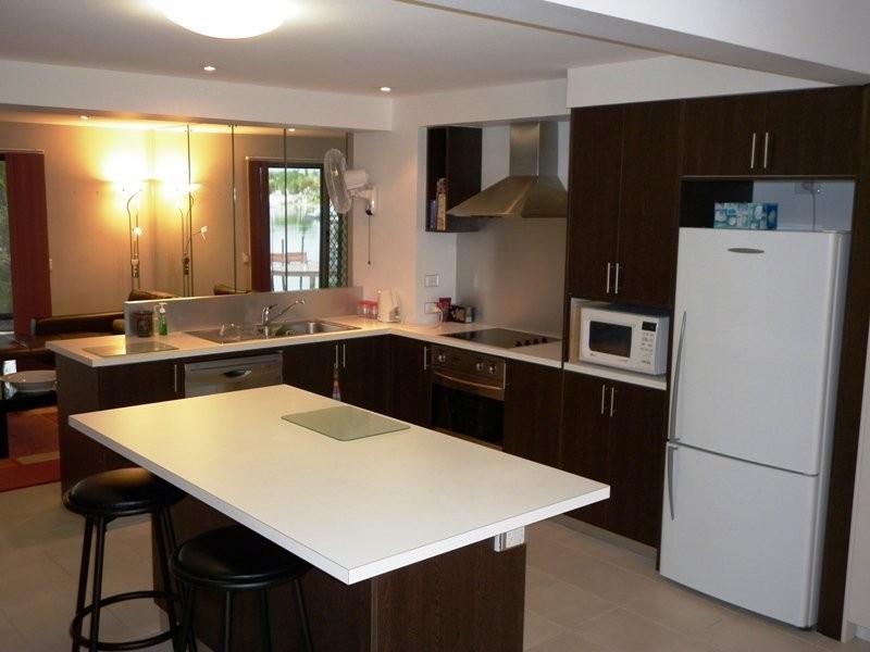 2/20 Broadmeadows Road, Maroochydore QLD 4558