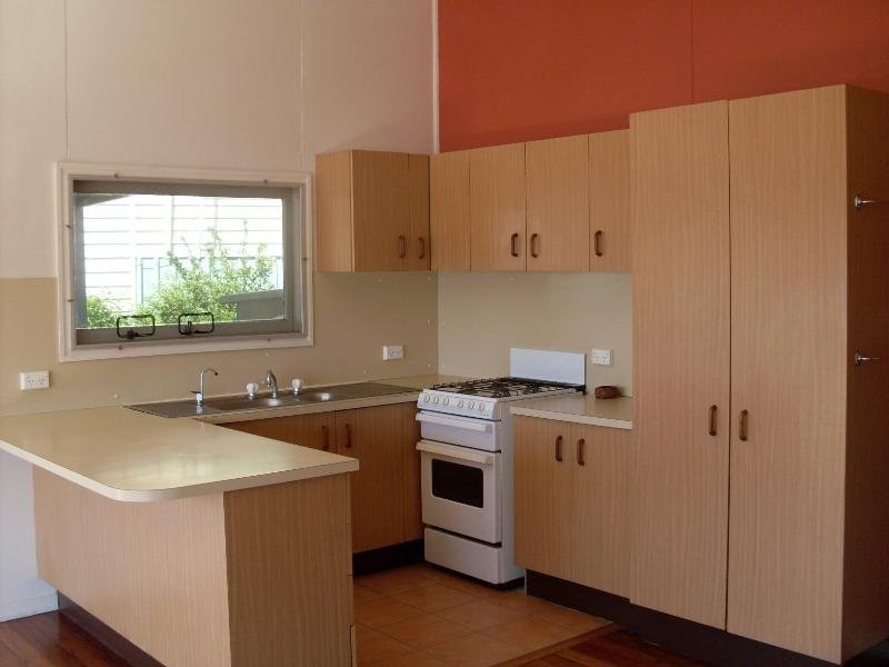 211 Bradman Avenue, Maroochydore QLD 4558