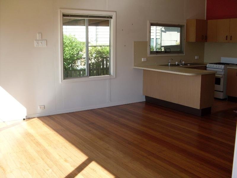 211 Bradman Avenue, Maroochydore QLD 4558