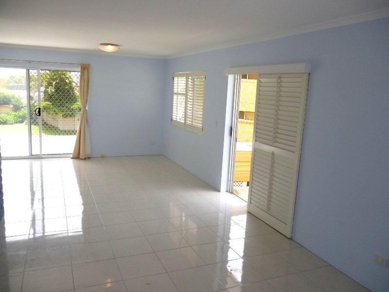 8/12 Camfield Street, Alexandra Headland QLD 4572
