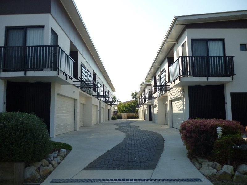 4b/8 Hinley Avenue, Maroochydore QLD 4558