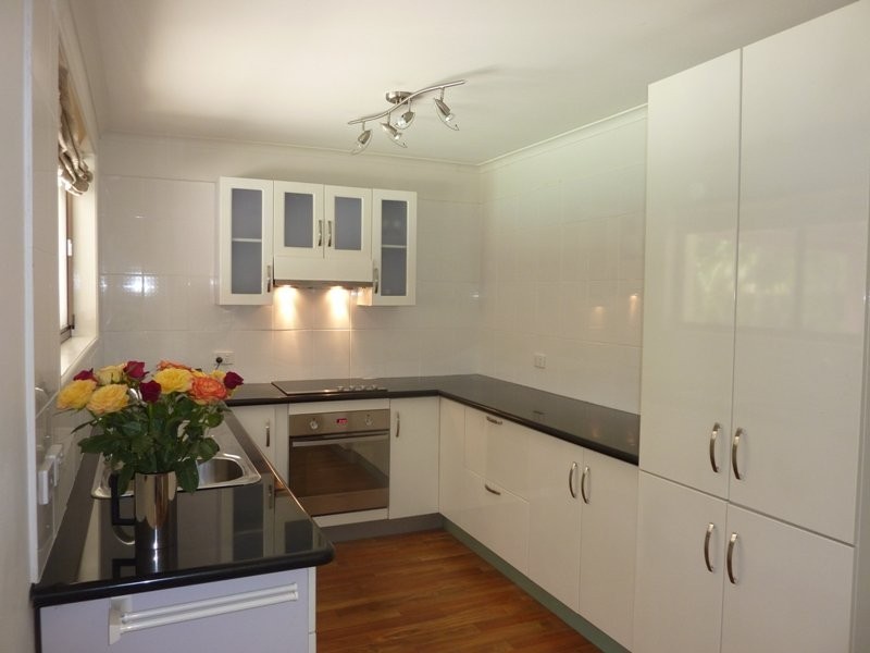 18 Ilaroo Crescent, Warana QLD 4575