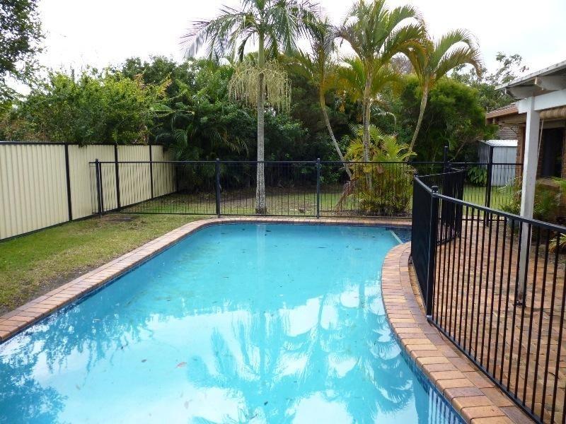 18 Summer Drive, Maroochydore QLD 4558