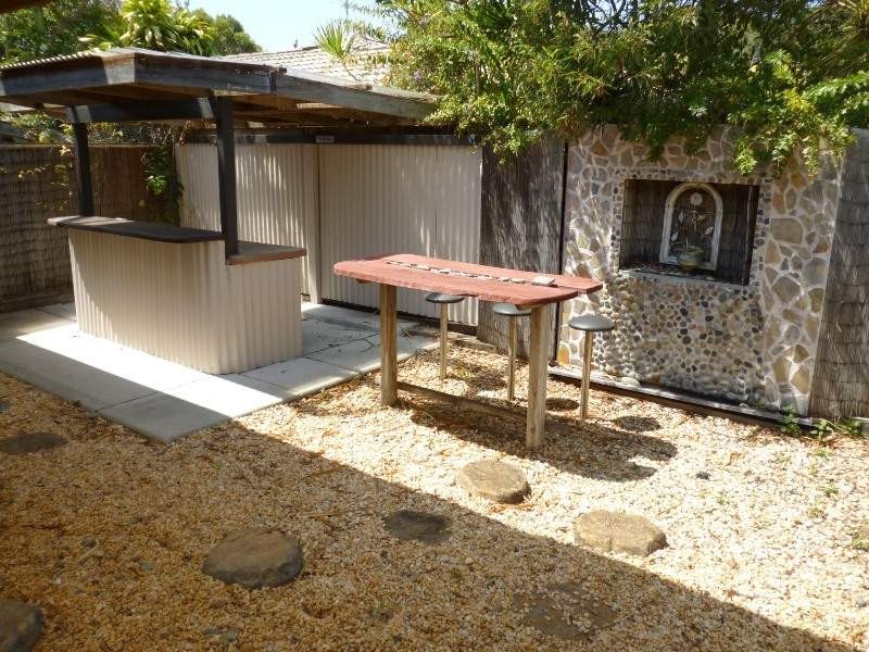 6 Fifth Avenue, Marcoola QLD 4564