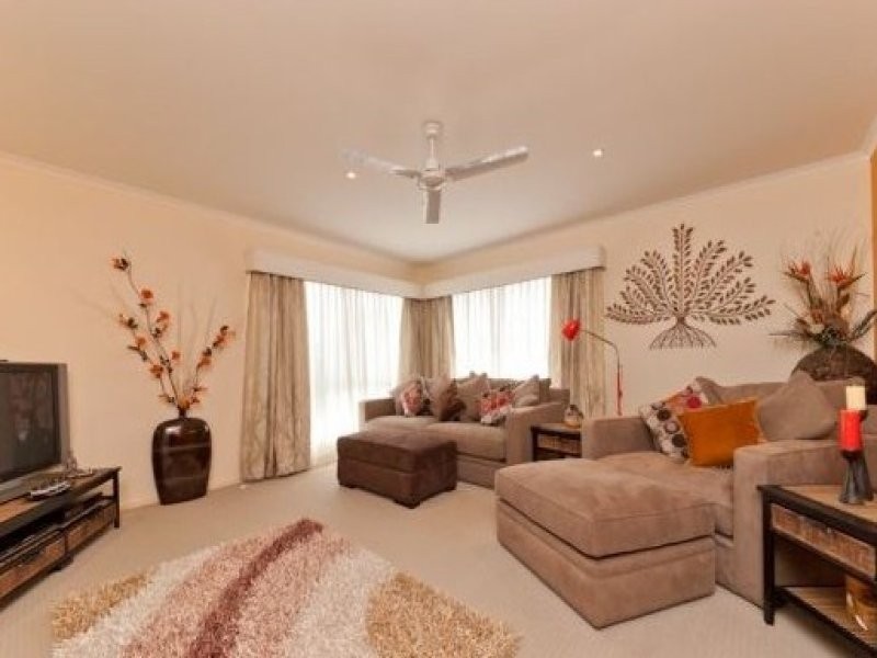 2 Wisteria Place, Currimundi QLD 4551