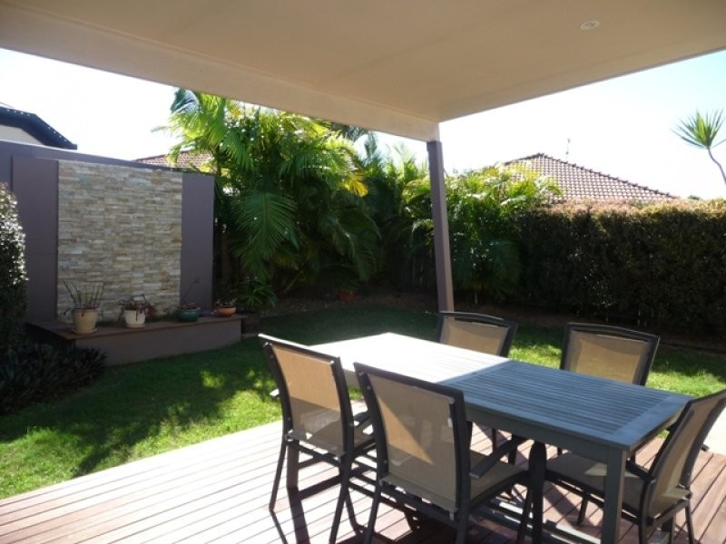 6 Windermere Way, Sippy Downs QLD 4556