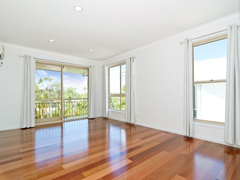 46 Yakola Parade, Alexandra Headland QLD 4572