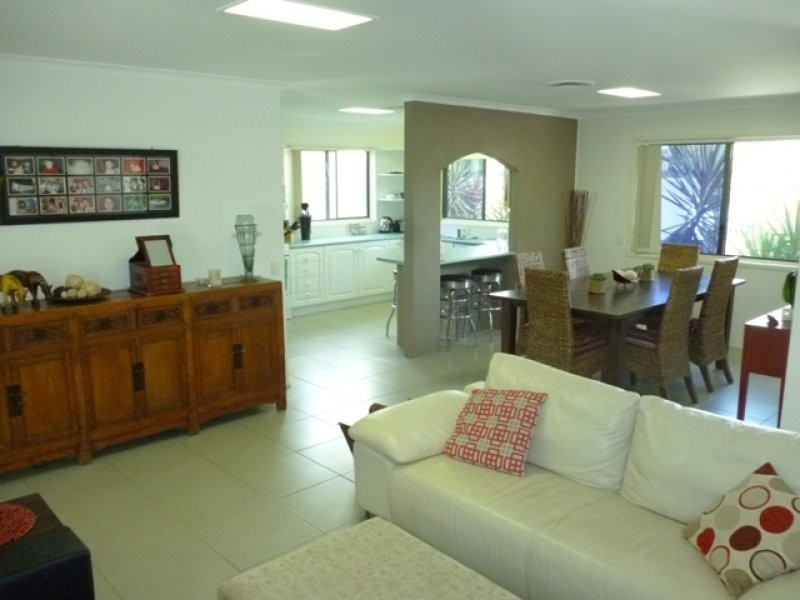53 Buna Street, Maroochydore QLD 4558