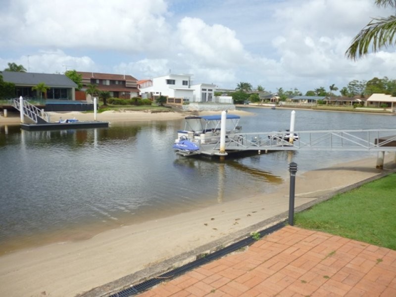 53 Buna Street, Maroochydore QLD 4558