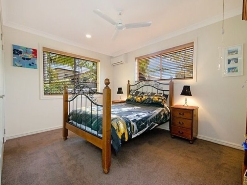 9 Camfield Street, Alexandra Headland QLD 4572