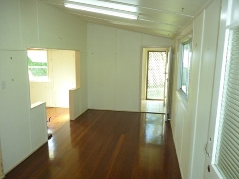 9 Warre Street, Maroochydore QLD 4558