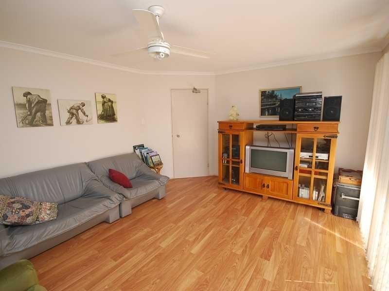 2/27 Camfield Street, Alexandra Headland QLD 4572