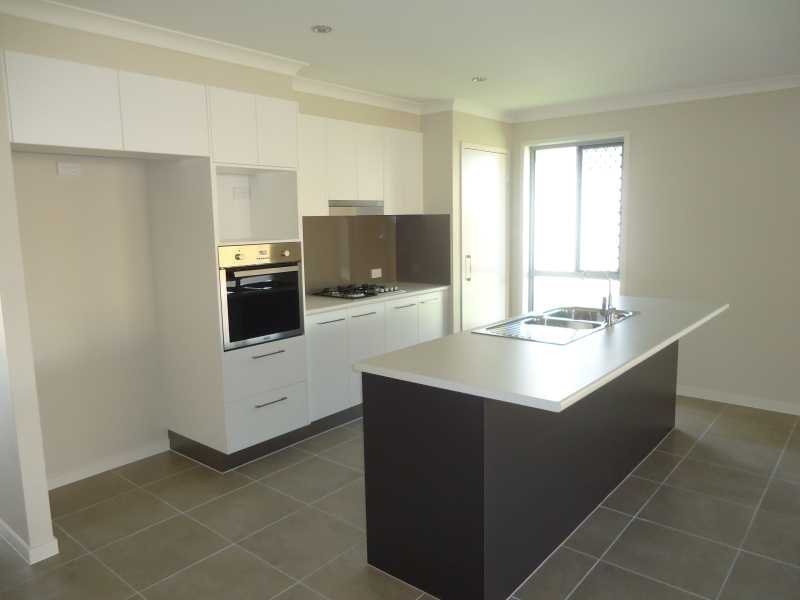 4 Brampton Crescent, Mountain Creek QLD 4557
