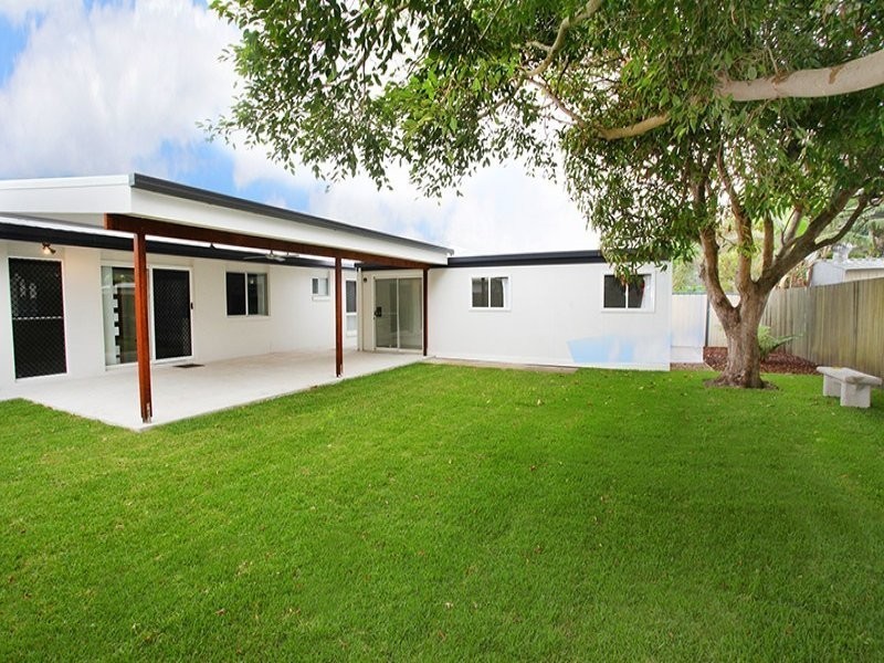 38 Mulgani Street, Warana QLD 4575